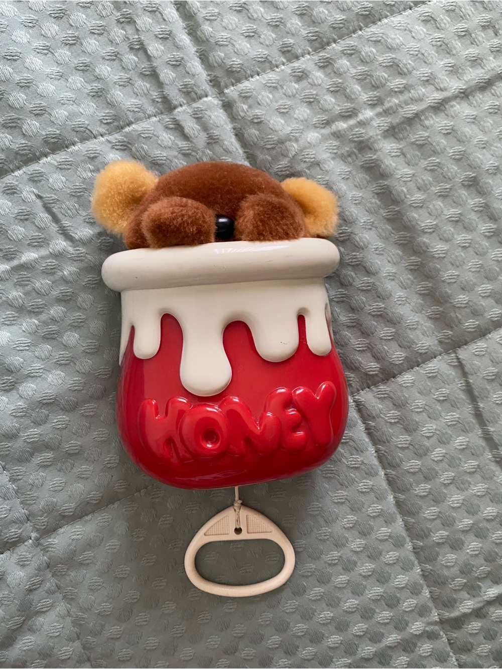 Vintage Kidicraft honey bear pull string musical toy from 1985 🍯🐻